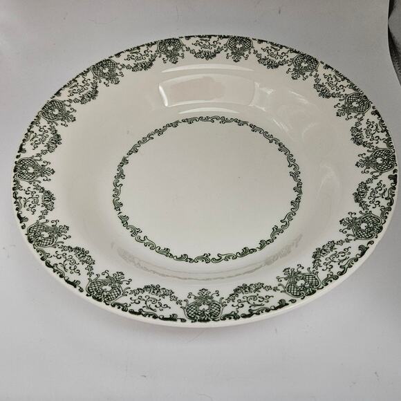 Vintage Royal China Green Scroll Border Serving Bowl 8.25" Under Glaze USA - Picture 1 of 2